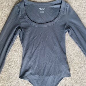 American Eagle Gray Long Sleeve Bodysuit
